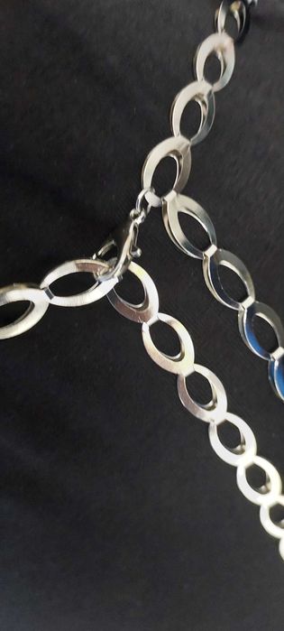 Metalowy srebrny pasek damski