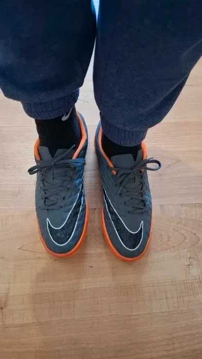 Halówki Nike HypervenomX Phelon IC – rozmiar 44