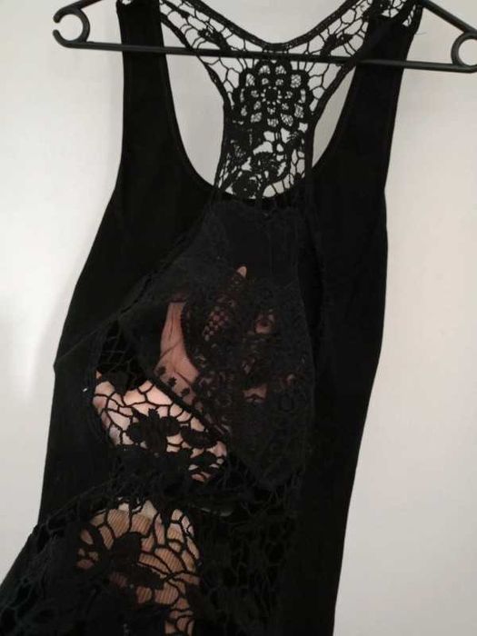 Bluzka na ramiączkach bokserka koronkowa prazkowa czarna