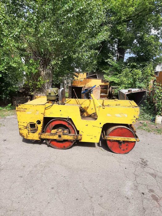 Каток дорожный ДУ-54 (2 тонны)