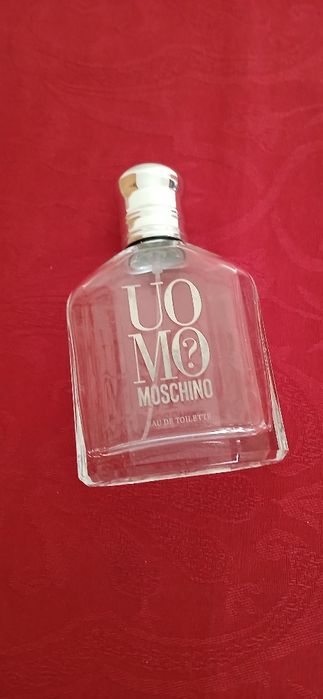 Sete Frascos de Perfume, vazios