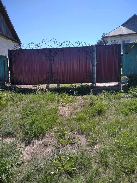 Будинок біля дитячого садка