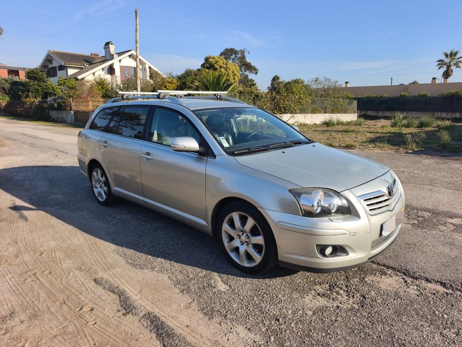 Toyota Avensis 2.0 D-4D — photo 2