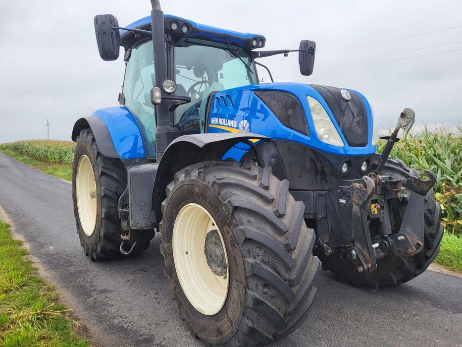 NEW HOLLAND T7.230 – 230 KM