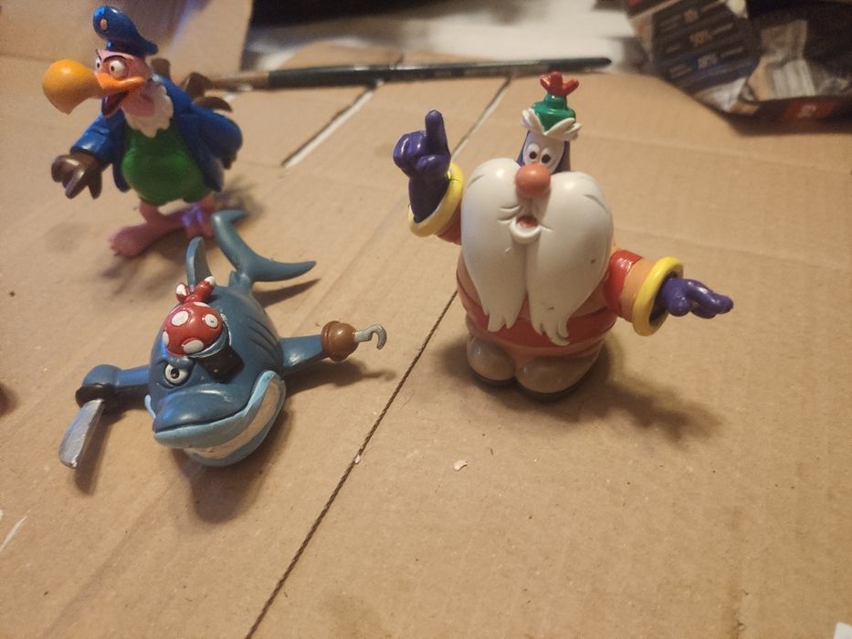 Figuras pvc- delfy e seus amigos