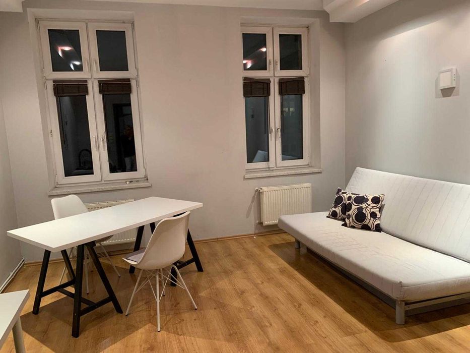 Duży pokój w centrum Katowic 1/2 osoby