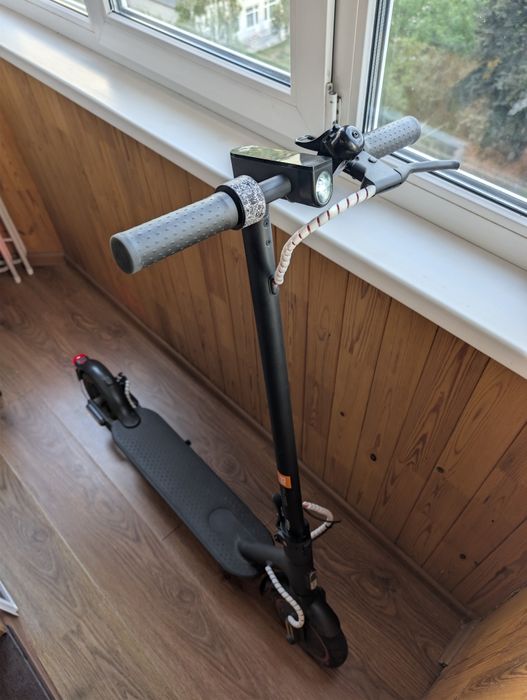 Електросамокат Xiaomi Mi Scooter Pro 2 гарний стан 1600km пробіг, повністю справний