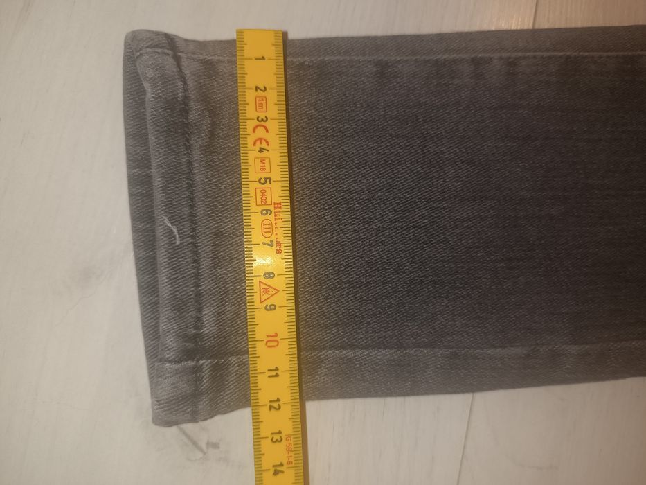 Spodnie dżinsowe push-up M.Sara 30/L