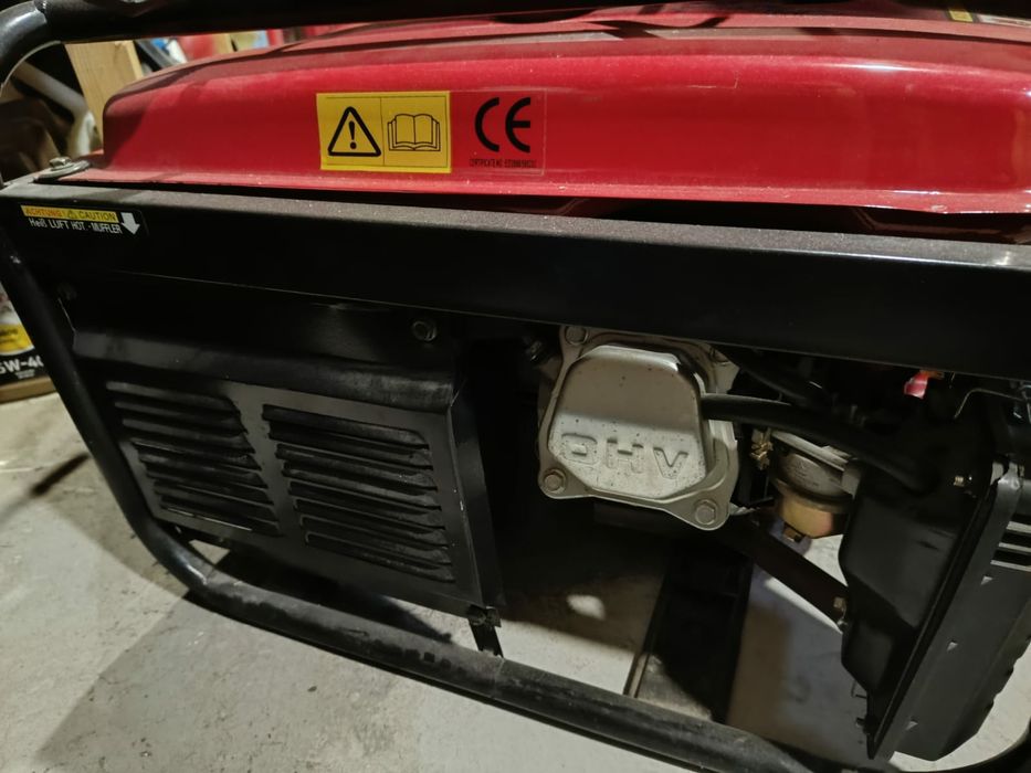 Генератор, 220/380, бензогенератор, блекаут, інвертор, инвертор