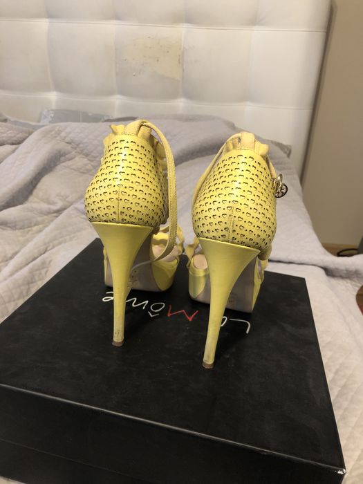 Buty Guess szpilki