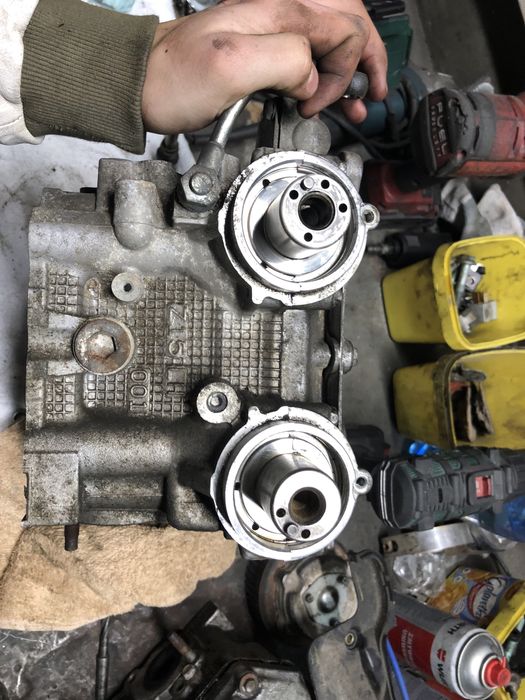 Glowice 2 subaru 2.0