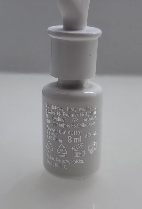 Wibo matowy biały eyeliner do oczu 8ml