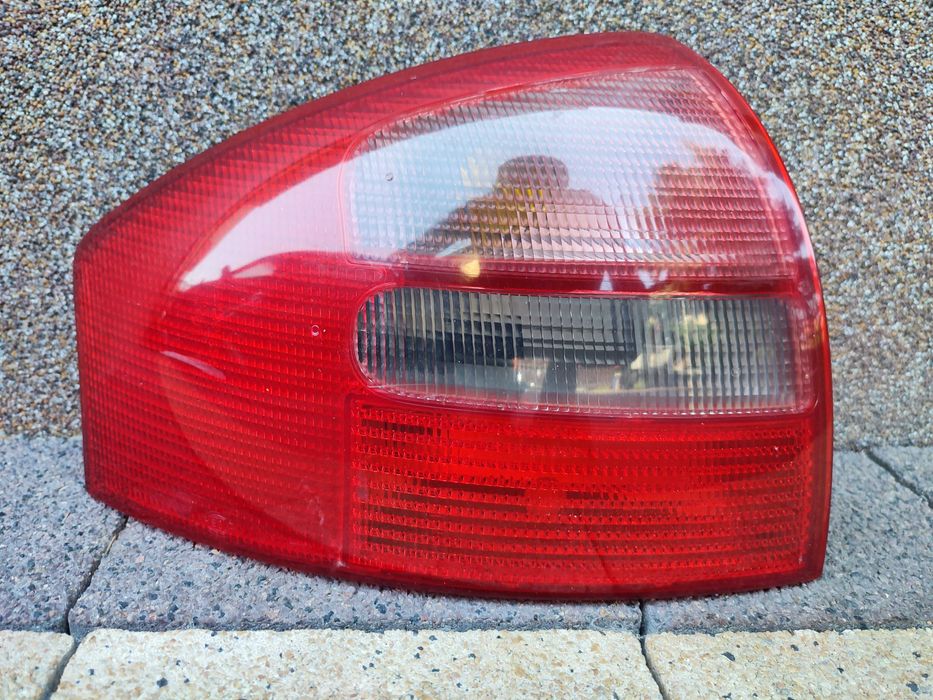 Lampa Tylna Lewa Audi A6 C5 Sedan