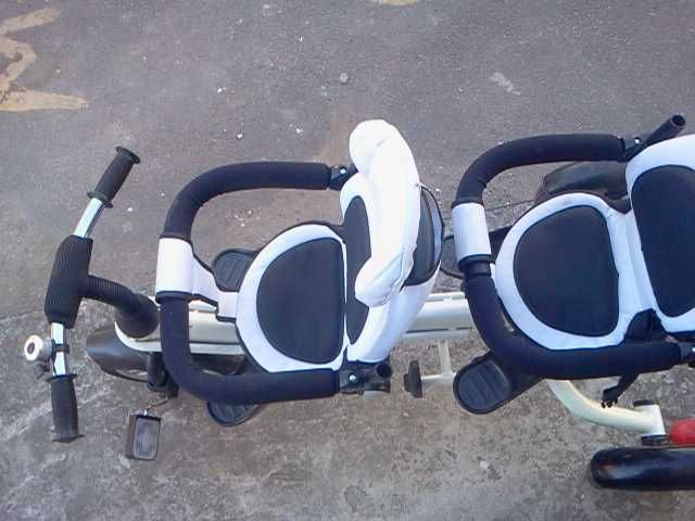 Коляска велосипед для двойни