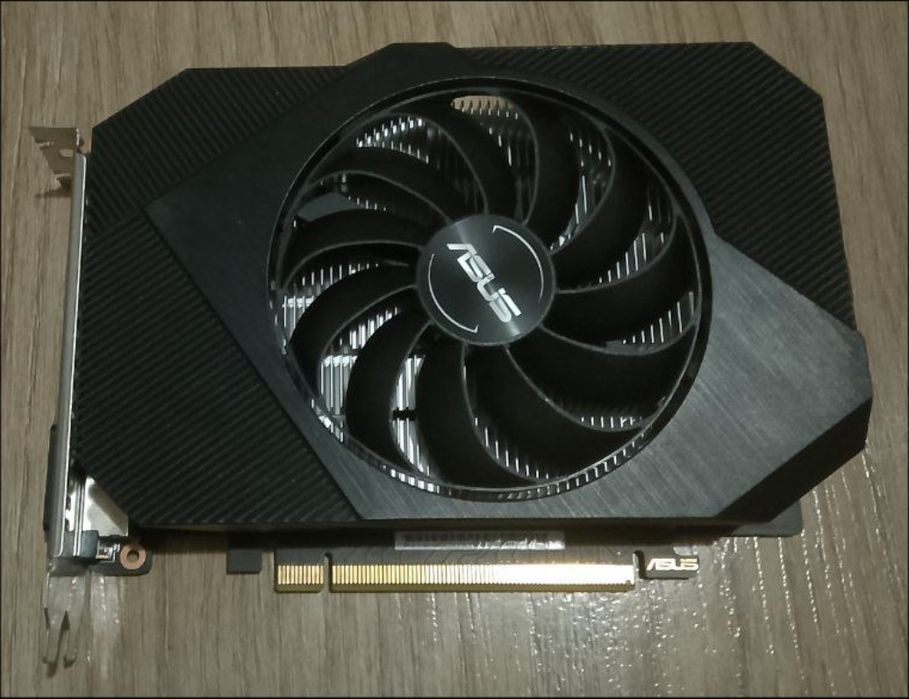 Gtx1650 4gb gddr6 ASUS вживана