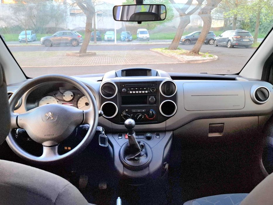 Peugeot Partner 1.6 HDi 100CV 5 Lugares (Aceito Retoma)
