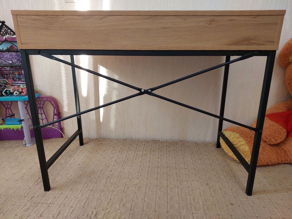 Стол письменный рабочий компьютерный офисный туалетный столик парта