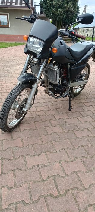 Cross 250 dirty bike
