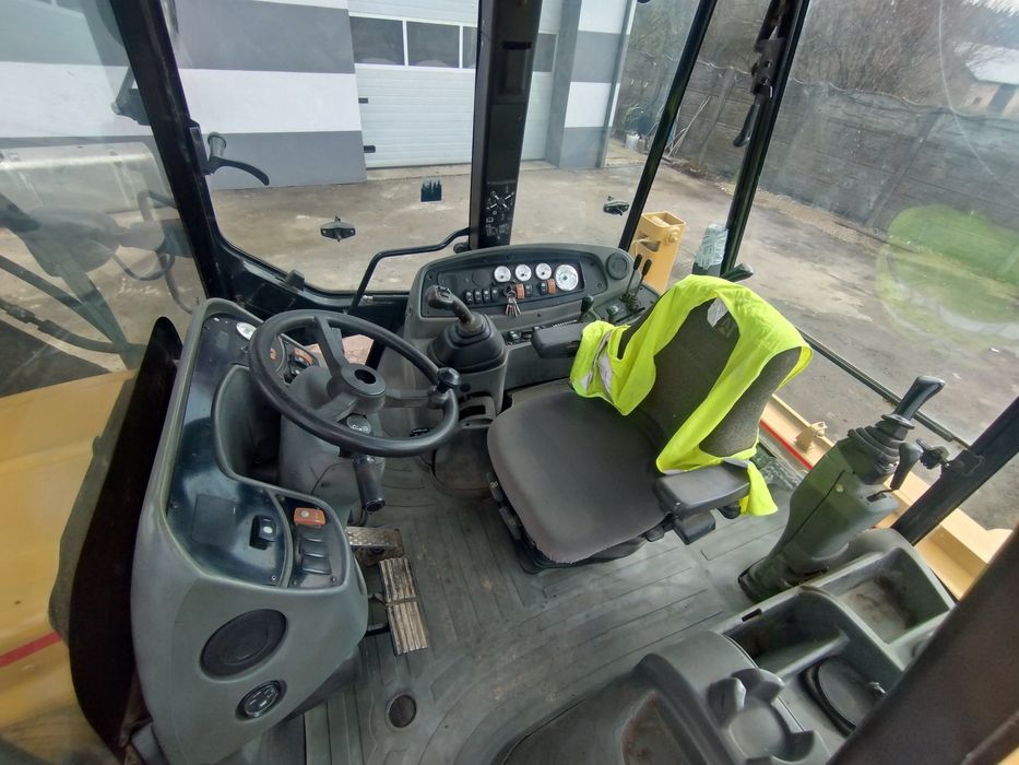 Cat 442D jak 432D E tylnia oś skrętna