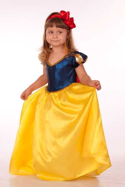 Новорічний костюм  Ялинка Білосніжка Мальвіна Східна красуня Рапунцель