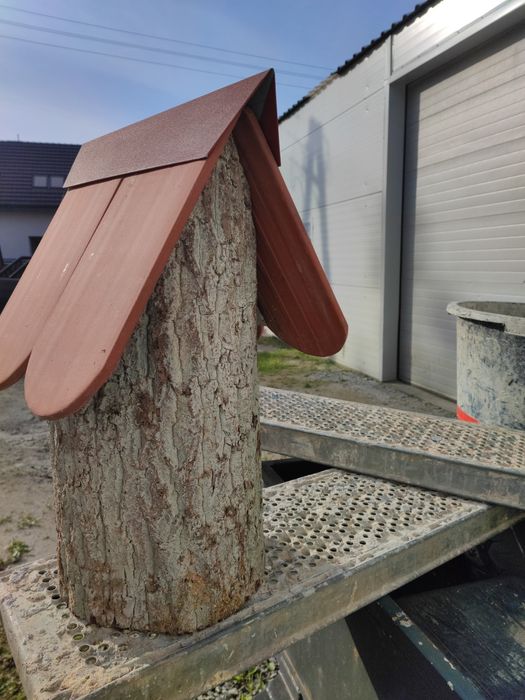 Drewniana kapliczka - ogrodowa, przydomowa