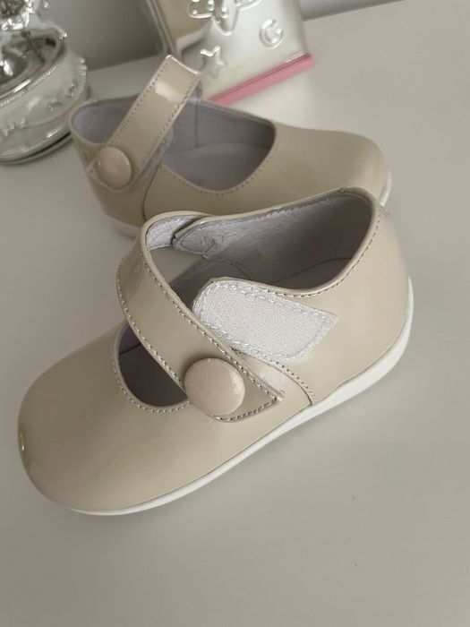 Sapatos de menina