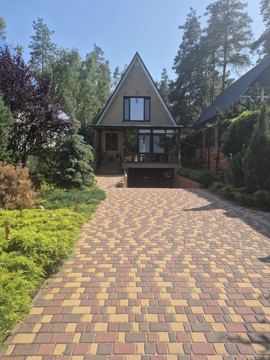 Продам  дом в сосновом лесу