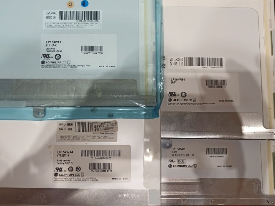 Ecrãs LCD 15.4" para vários portáteis