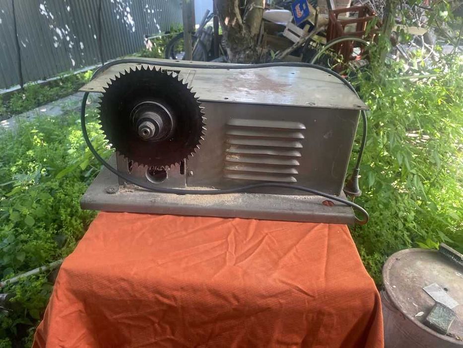 Продам станок деревообрабатывающий