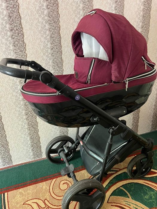 Продам дитячу каляску.