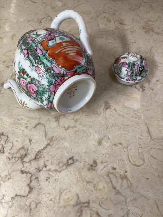 Peças de serviço de chá e café -porcelana chinesa-como NOVO