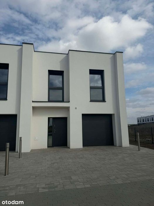Nowoczesny Design i Premium Jakość Nowy Dom w Zabudowie Szeregowej