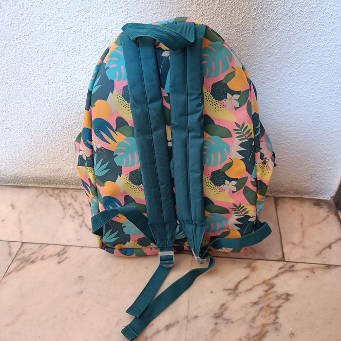 Mochilas marca Eastpack e Note