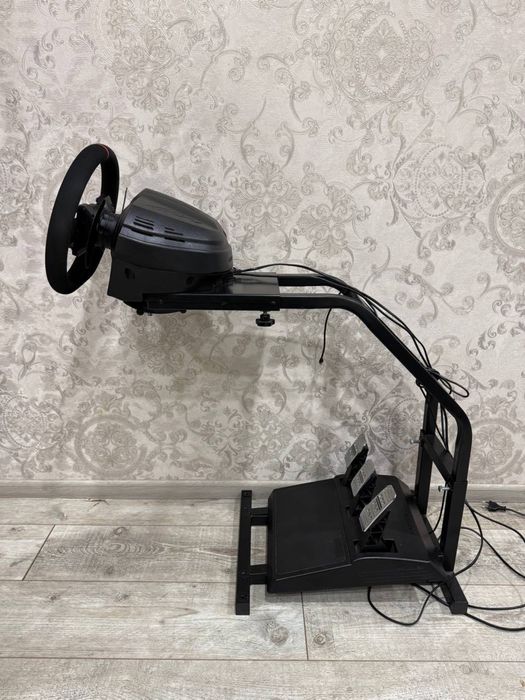 Стойка для руля ThrustMaster T300