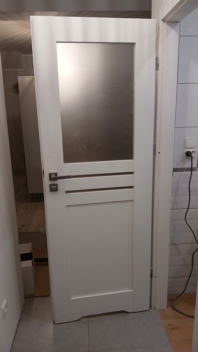 Drzwi wewnętrzne "80" prawe.