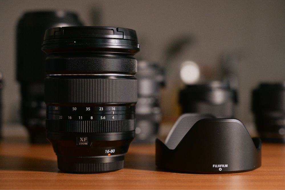Fujifilm X-T5 extras e lentes. Preços detalhados no anúncio.