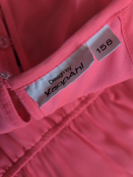 Dziewczęca sukienka neonowa z koralikami 158