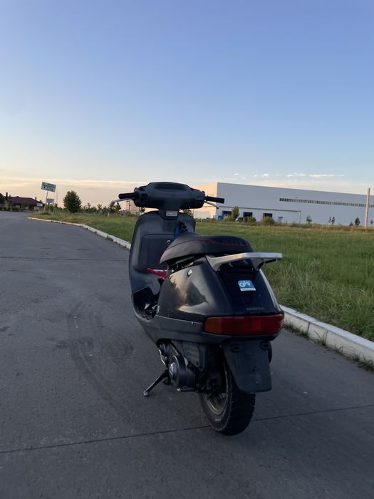 Скутер Honda lead 65cc док