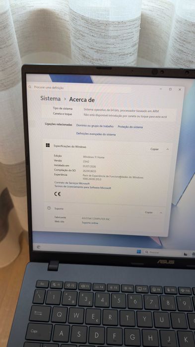ASUS Vivobook 16 16GB/1TB Snapdragon X - Copilot+ PC - ainda com caixa