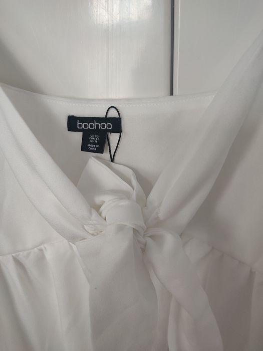Nowa biała elegancka sukienka rozmiar 50 Boohoo