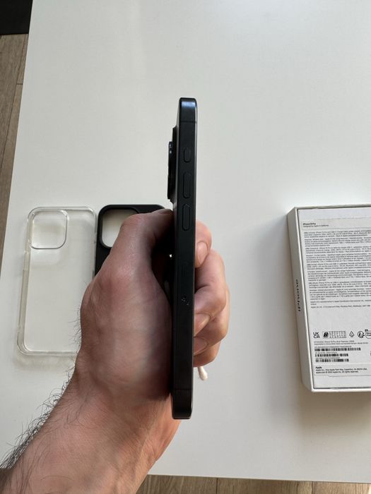 Iphone 15 pro 128 GB 85% baterii