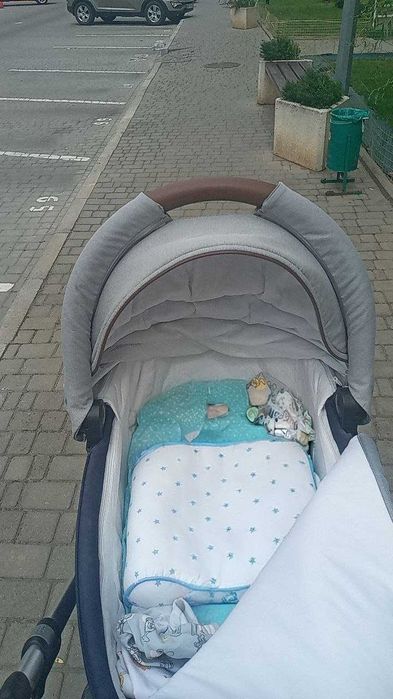 Продам коляску 2 в1