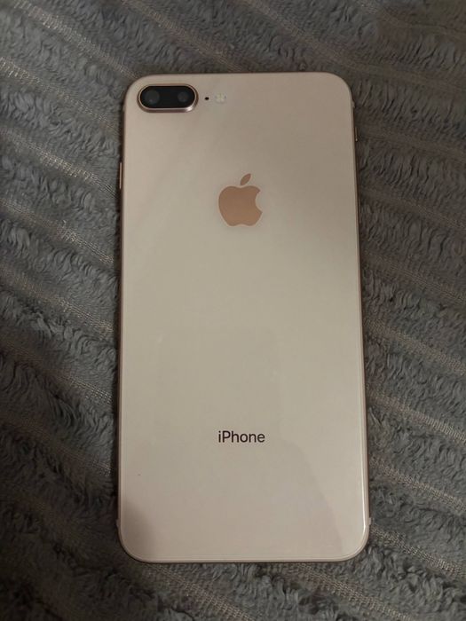 Продам Iphone 8 plus