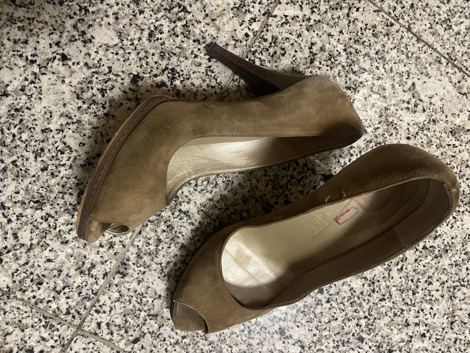 Sapatos salto alto