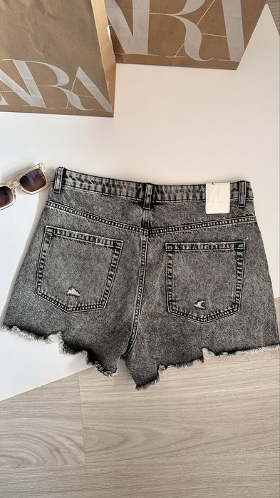 Стильні джинсові шорти Zara, р.L