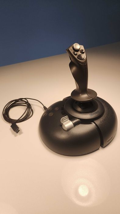 Joystick Microsoft Sidewinder Force Feedback 2 em excelente estado