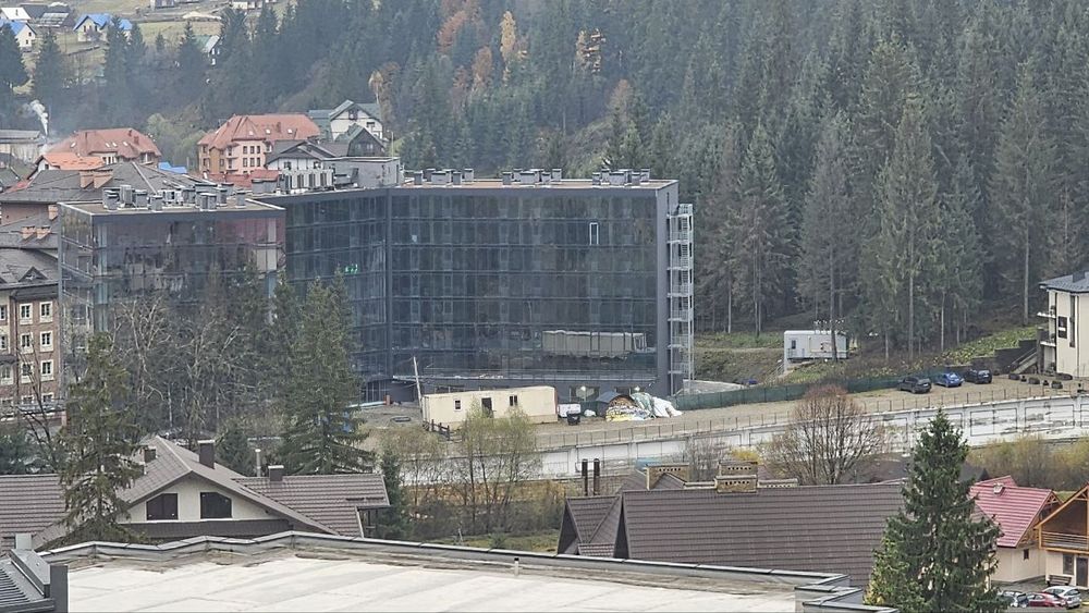 Апартаменти в новому готелі у Буковелі, Le Meandre, пасивний дохід.