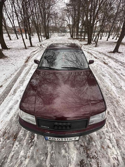 Авто Ауді А4 100