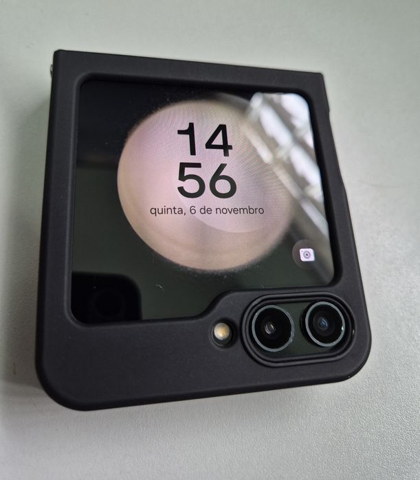 Samsung Galaxy Z Flip 5 - 256Gb | 8Gb