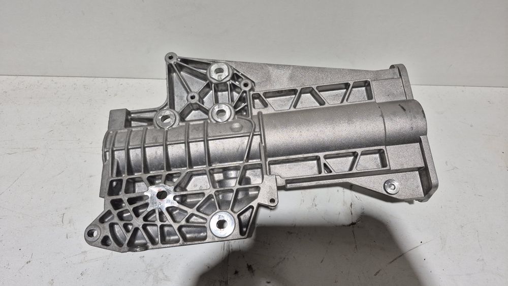 Łapa podpora półosi LandRover L8D2-4H473-BB